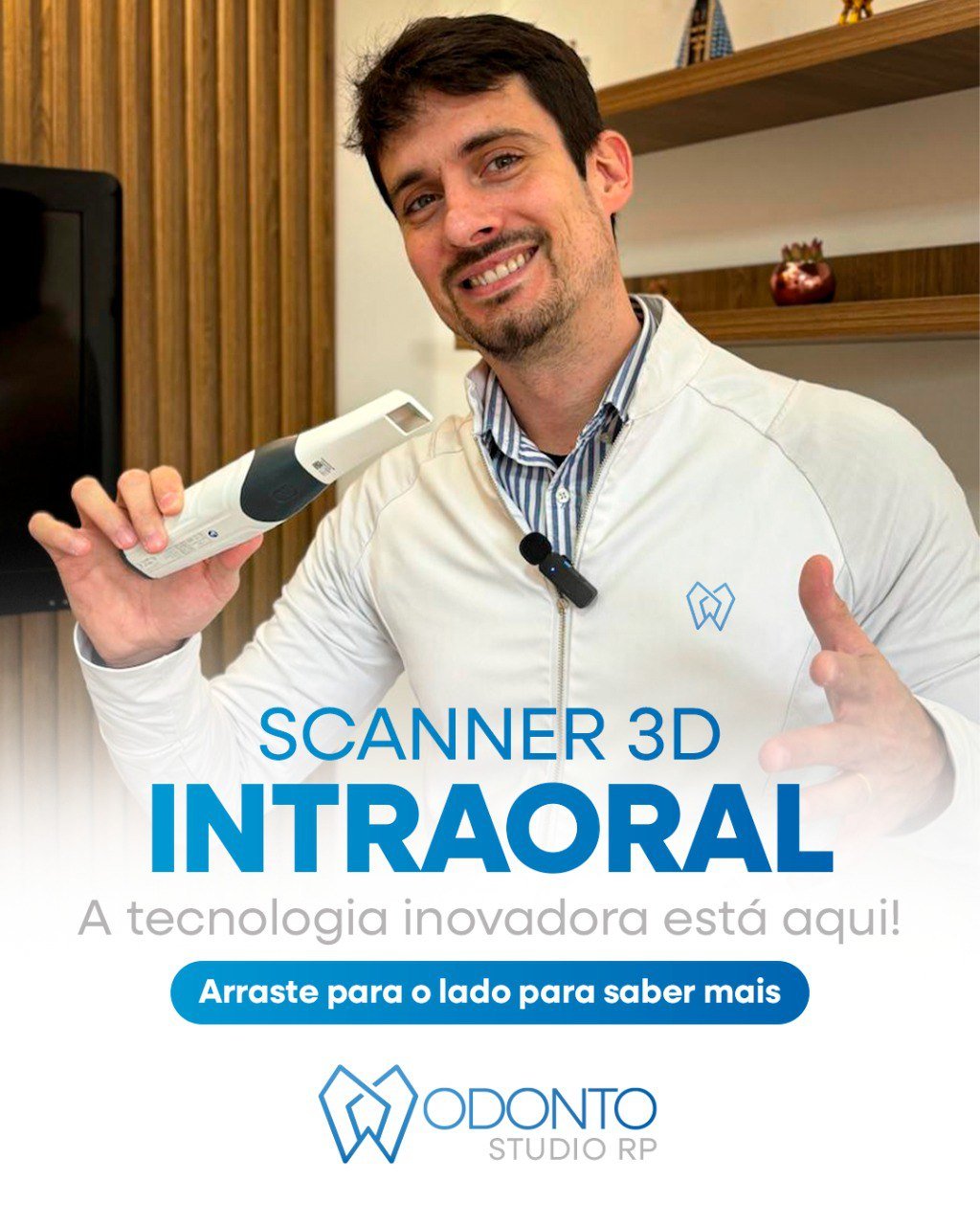 Profissional da Odonto Studio RP apresentando scanner intraoral 3D